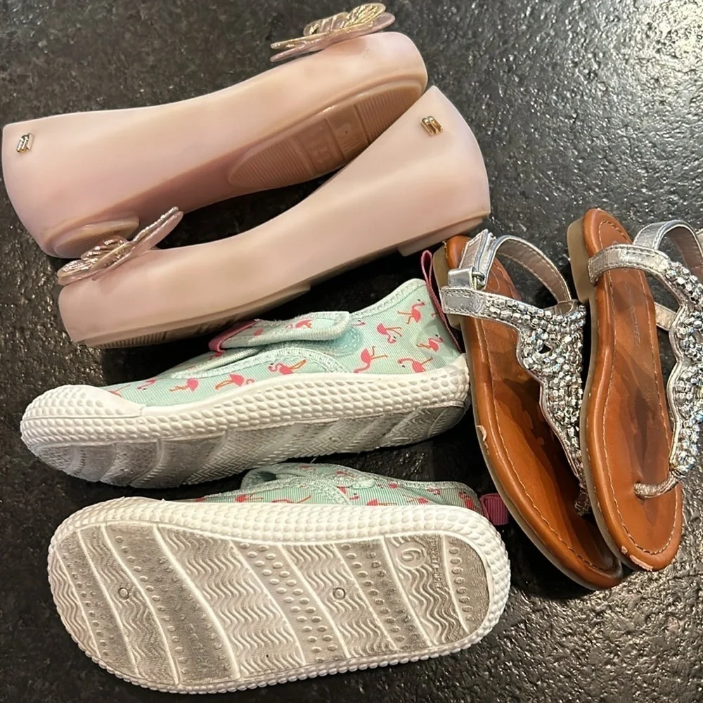 Girls spring summer shoes sizes 7,8,9 Cat and Jack Melissa Cherokee EUC child